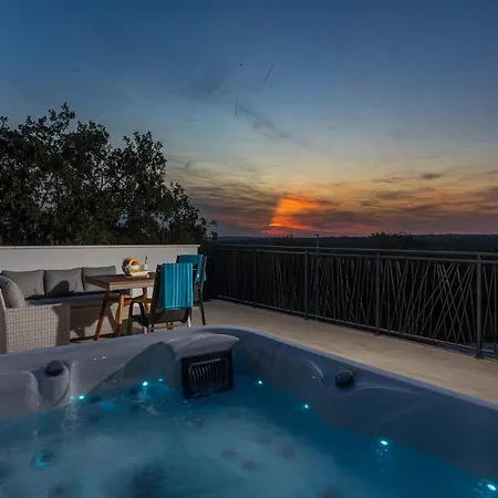 Opulent Luxury With Private Pool In *