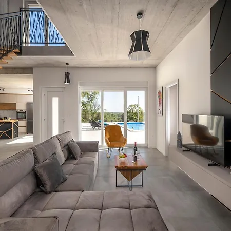 Villa Opulent Luxury With Private Pool In *